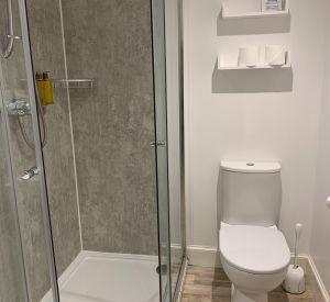 Rm11 Bathroom