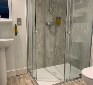 Rm11 Bathroom 2